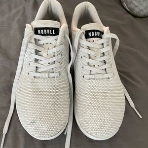 Nobull light grey 10.5